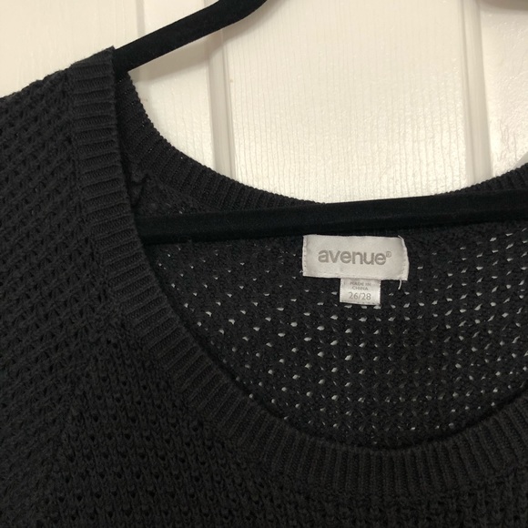 Avenue Netted Sheer Sleeveless Long Sweater - Picture 6 of 6